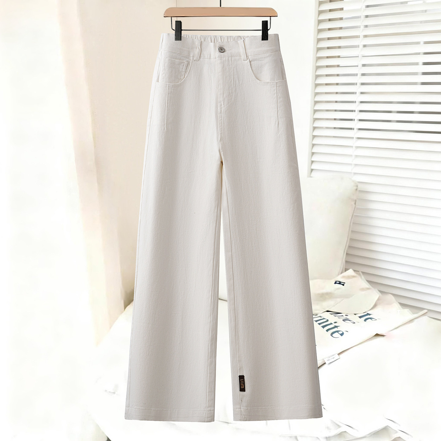 高级感阔腿牛仔裤女春季2026新款宽松显瘦垂感白色裤子休闲直筒裤