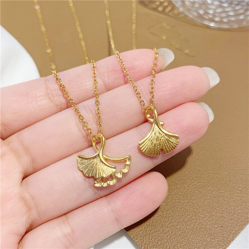 小裙子银杏叶单吊坠项链女轻奢高级感网红同款越南沙金仿真黄金潮