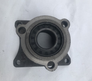 法士特变速箱取力器原厂配件小八挡通用件万里扬取力器轴承盖实拍