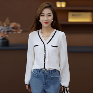 韩式小香风V领长袖雪纺衫女2026春季新款洋气显瘦减龄套头上衣T恤