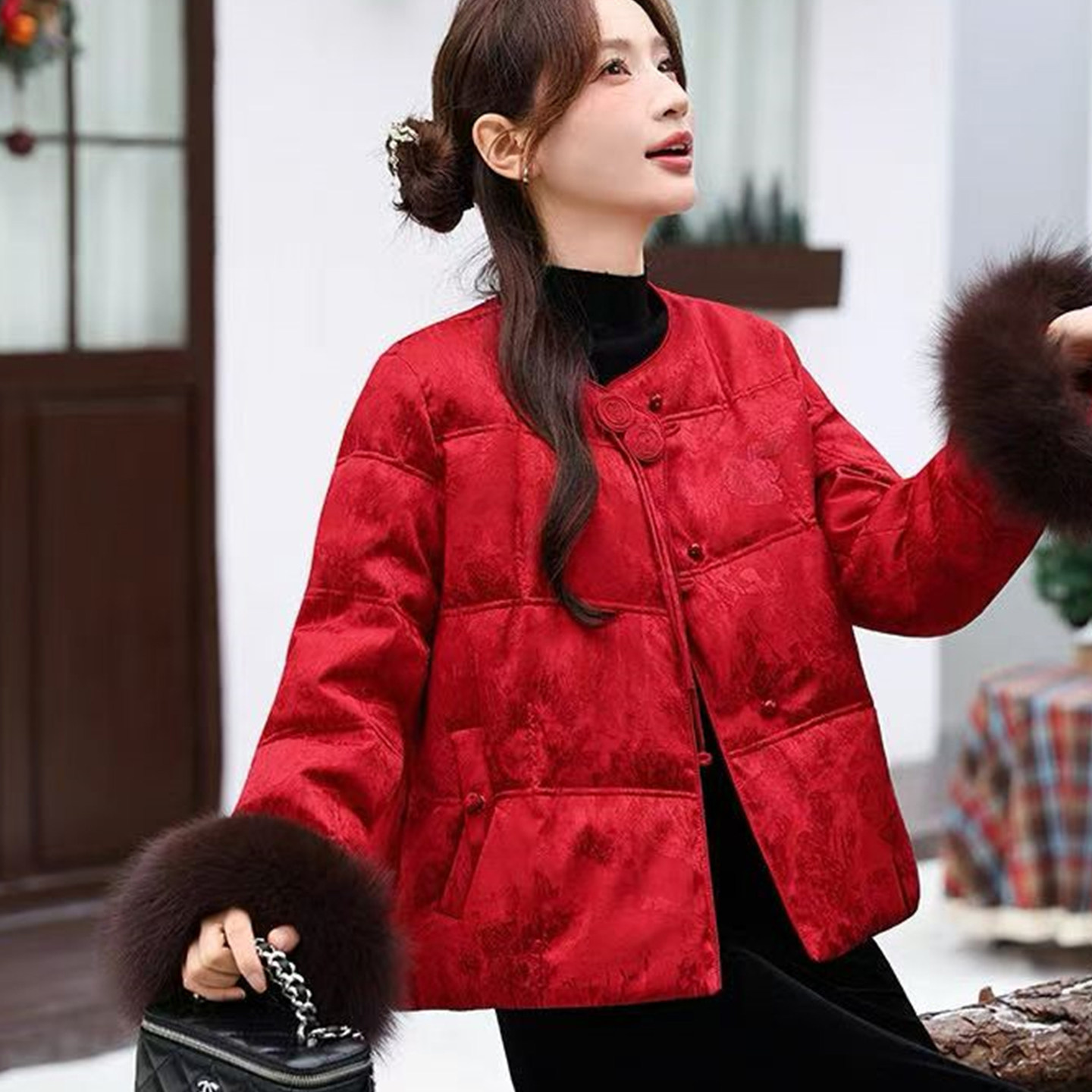 新中式红色短款羽绒服女冬季圆领宽松盘扣保暖毛领50绒白鸭绒外套