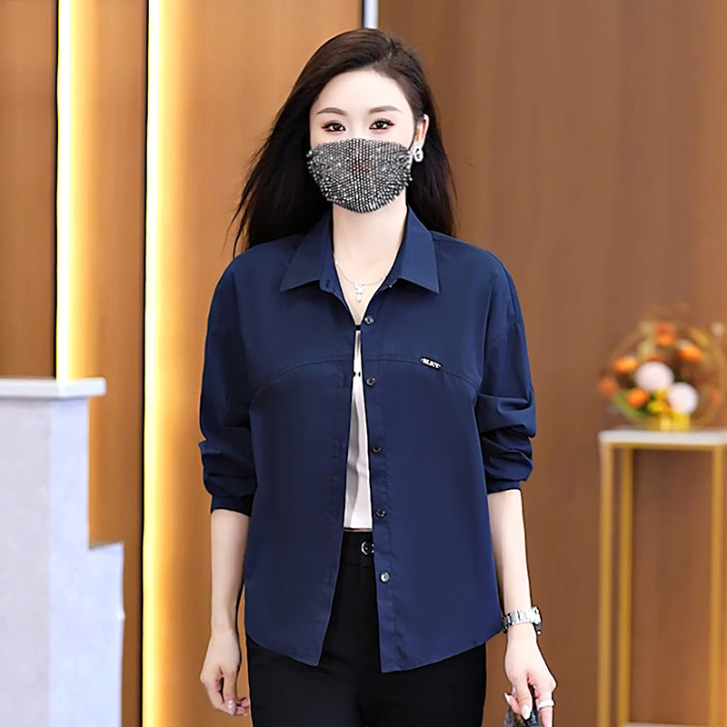 中长款时尚翻领薄外套女长袖衬衫