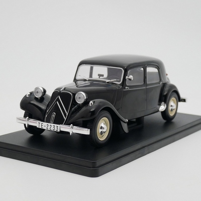 ixo 1:24 Citroen Traction 11B 1952雪铁龙老爷车合金汽车模型