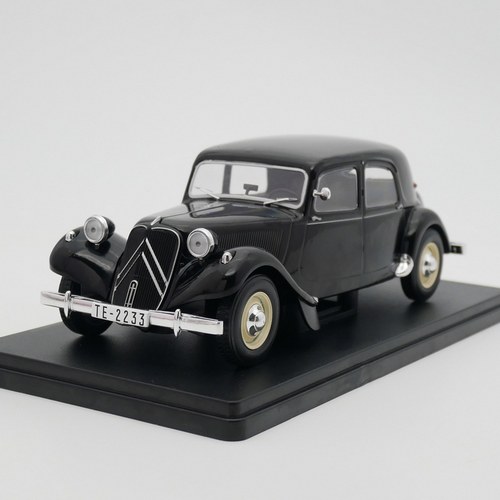 ixo 1:24 Citroen Traction 11B 1952雪铁龙老爷车合金汽车模型