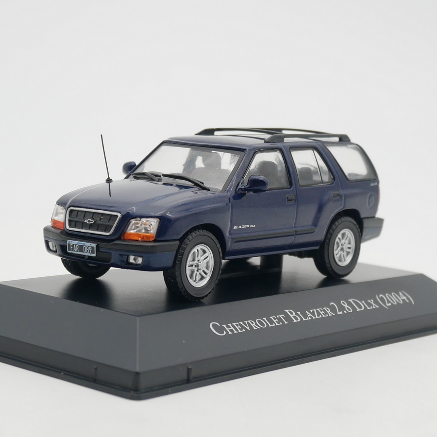 ixo 1:43 Chevrolet BLAZER 2.8 DLX 2004雪佛兰开拓者汽车模型