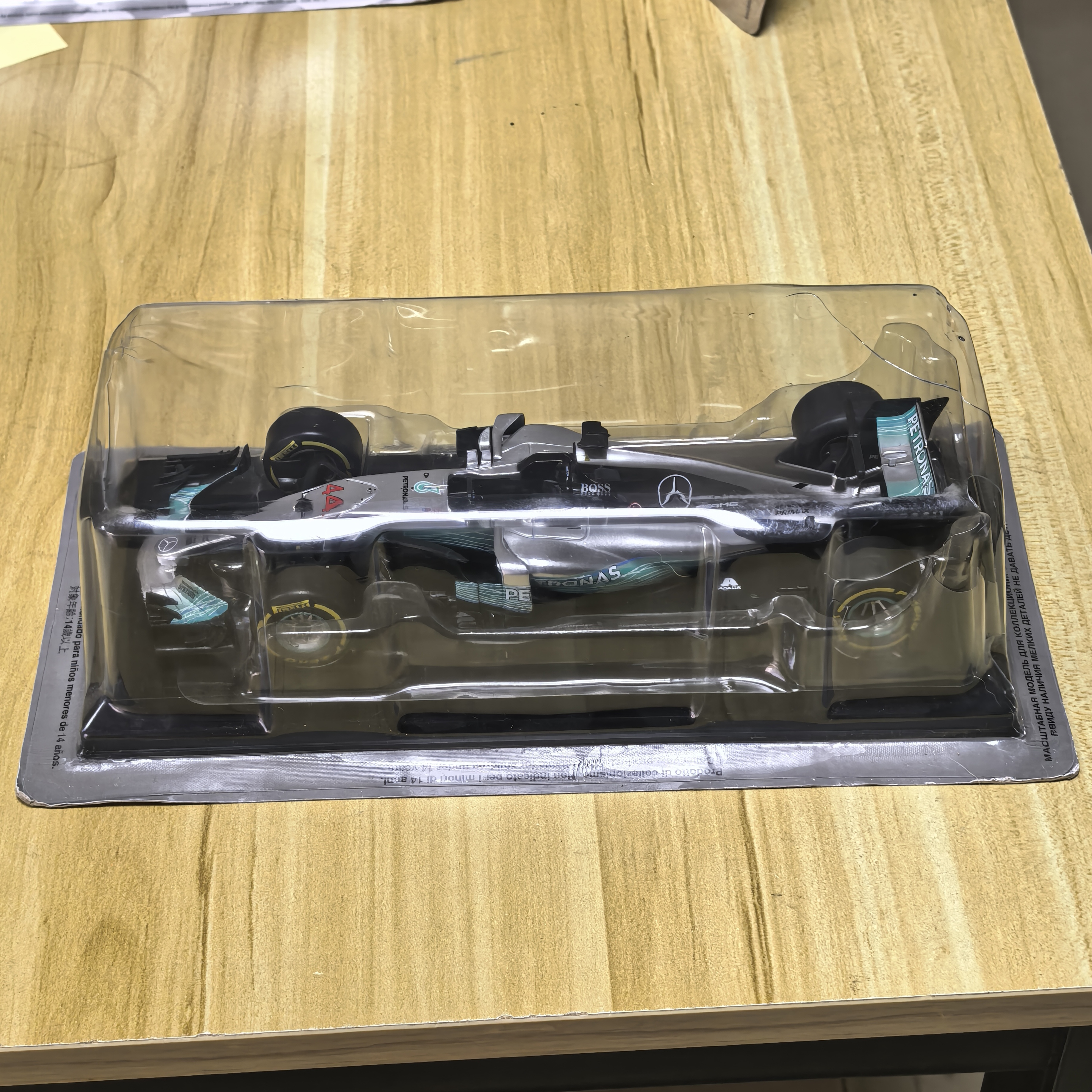 ixo 1:24 MERCEDES AMG W08 Lewis Hamilton 2017奔驰F1赛车模型