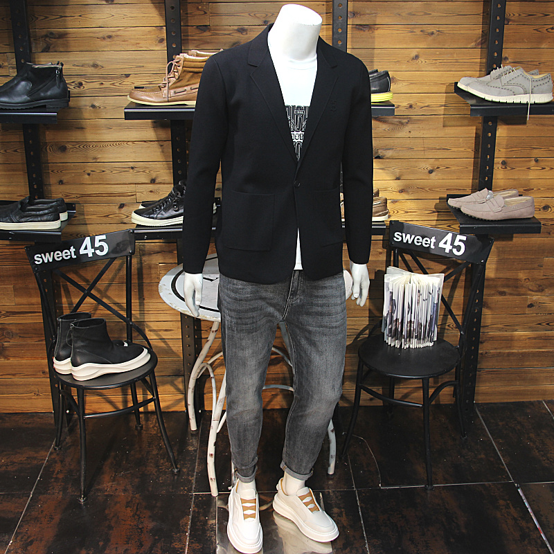 秋冬男士针织西服外套简欧立体钢印小标修身帅气弹力休闲西服开衫