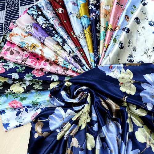 仿真丝花朵印花色丁布料服装面料