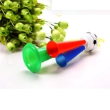 Корпорация игры с мячом, концерт с тремя футбольными рогами, фанаты Wheisth Play The Instrument Rops, дети