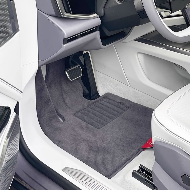 理想羊毛地毯环保汽车脚垫新品