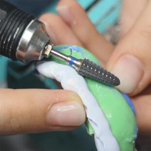 黄广泉推荐重体回切硅专用钨钢打磨头