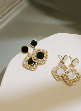 2022秋冬新款黑色白色复古文艺镂空几何耳环S925银针时尚个性YV