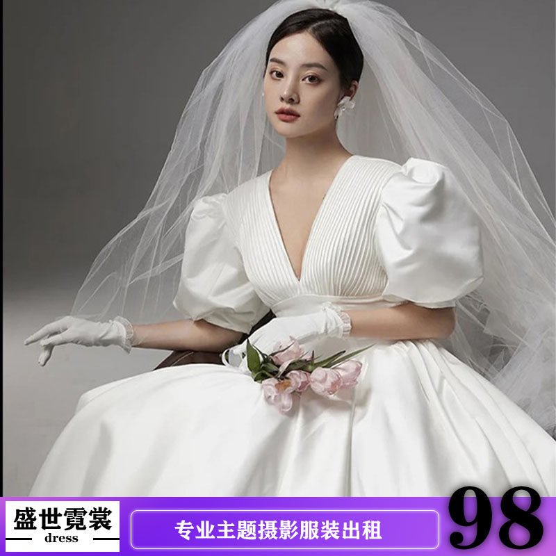 出租影楼主题服装2025新款白色V领泡泡袖蓬蓬裙亲子情侣摄影礼服