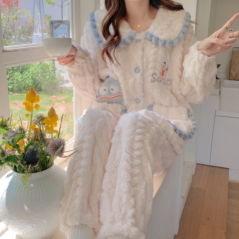 睡衣女秋冬季珊瑚绒加厚甜美可爱娃娃领开衫口袋家居服可外穿套装