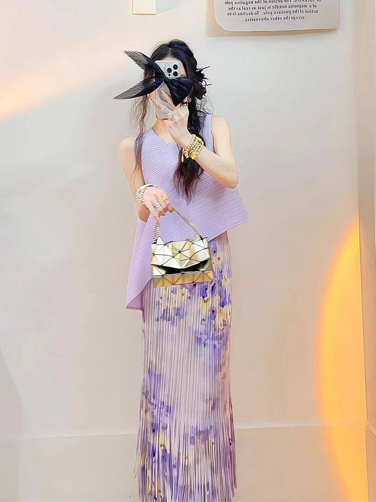 00后2026新款褶皱独特无袖上衣海边度假一整套穿搭裙子