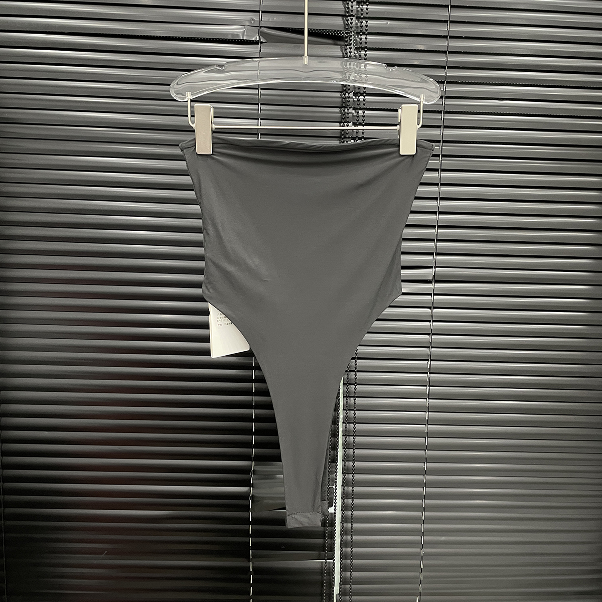 付新博女装抹胸连体背心女小众设计简约百搭显瘦裹胸上衣13897