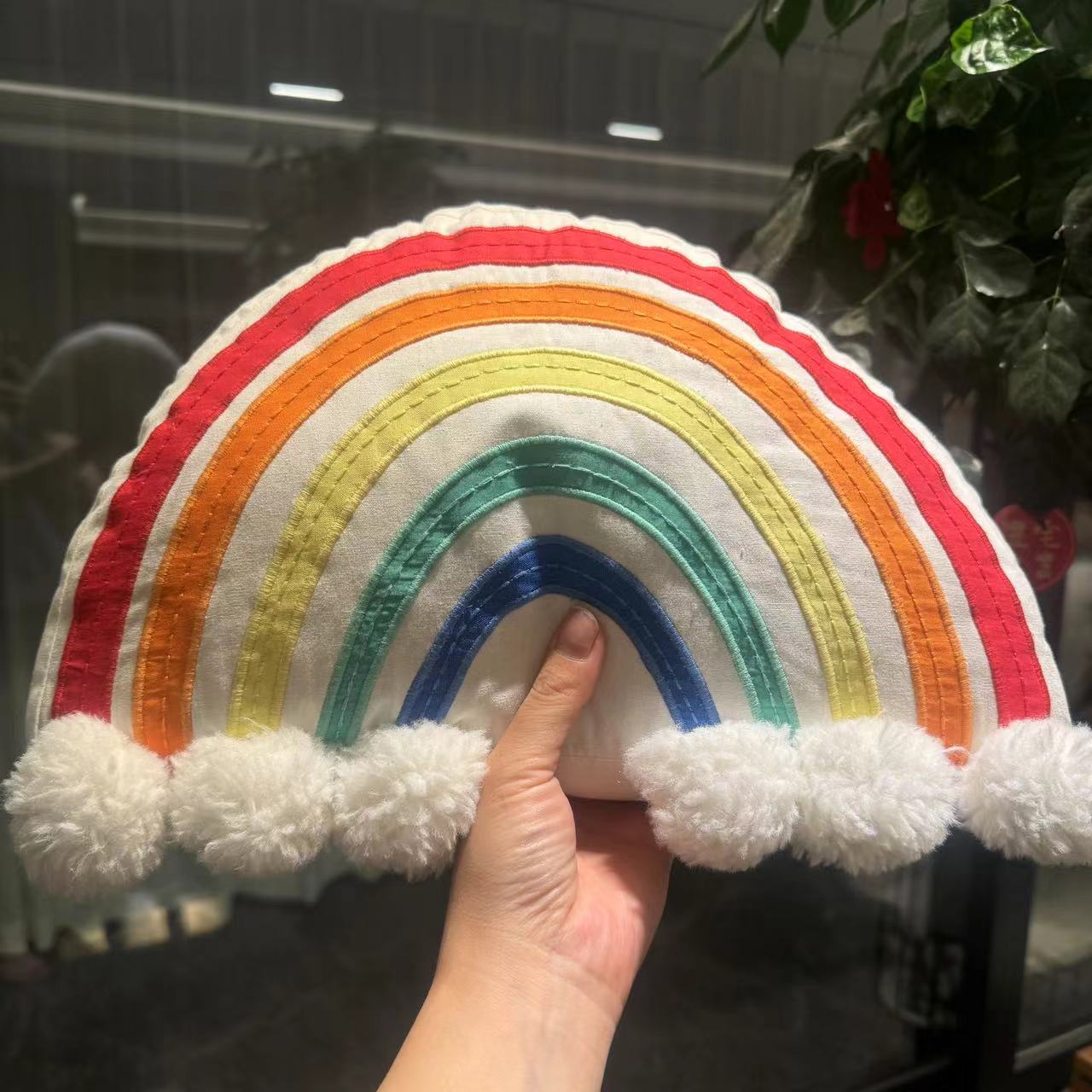 非常靓丽的一款抱枕颜值高工艺重