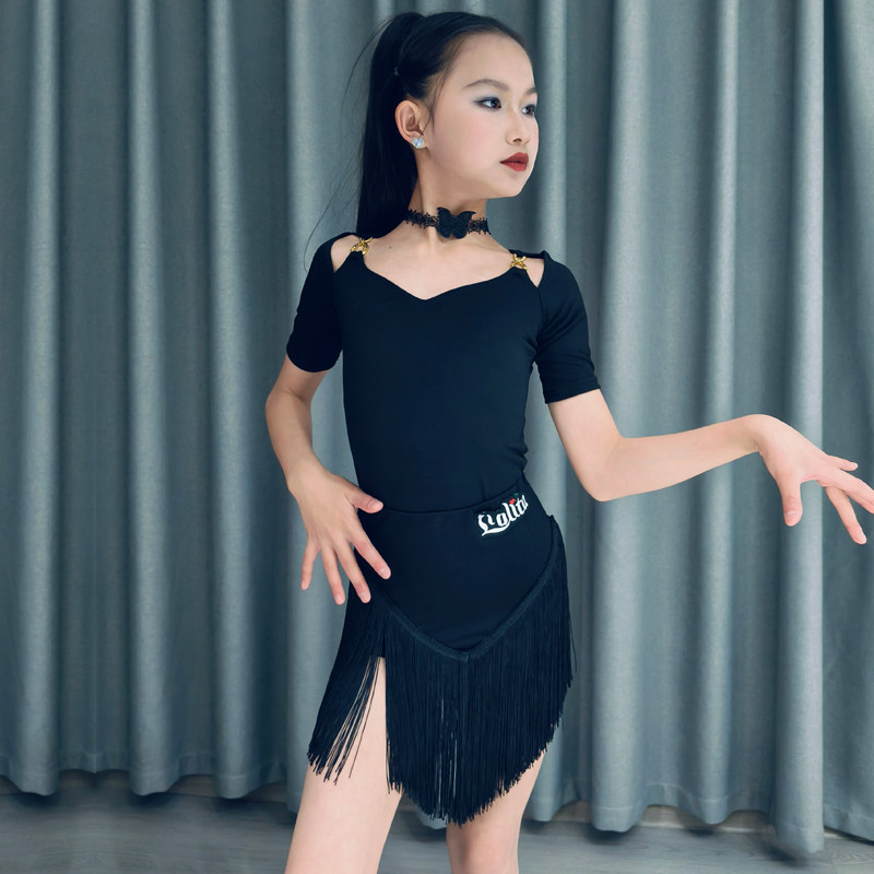 女童拉丁舞服装2026夏季新款练功服少儿高级感黑色流苏舞蹈演出服