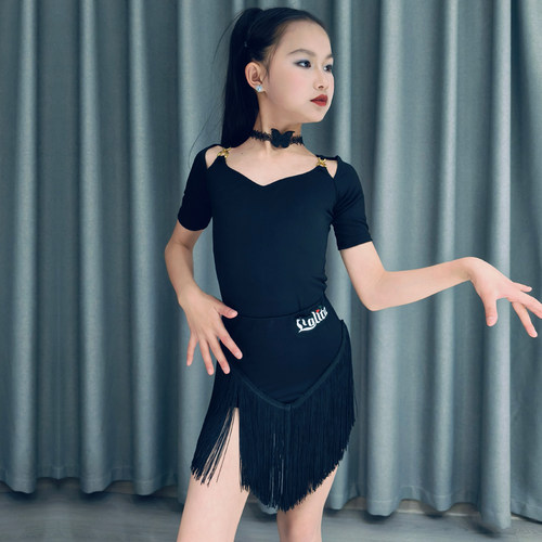 女童拉丁舞服装2026夏季新款练功服少儿高级感黑色流苏舞蹈演出服