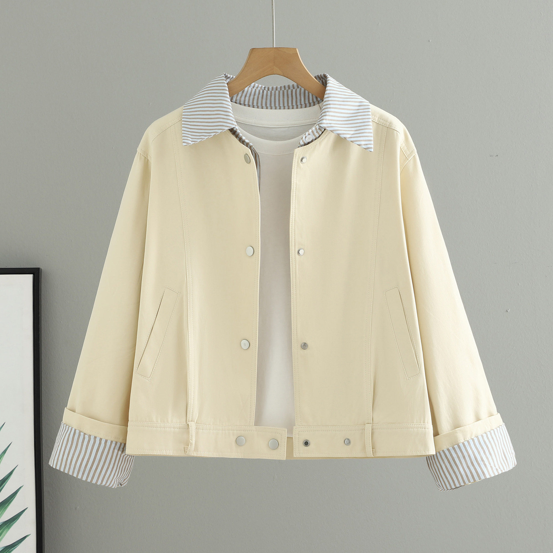 复古条纹拼接翻领夹克外套女春秋2026新款今年流行爆款假两件上衣