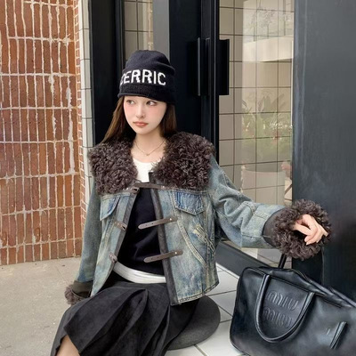 2025新款今年爆款加棉牛仔短外套女士爆款感欧货时尚洋气棉服