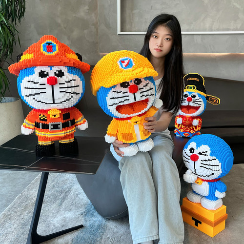 职业装外卖员哆啦A梦积木拼装
