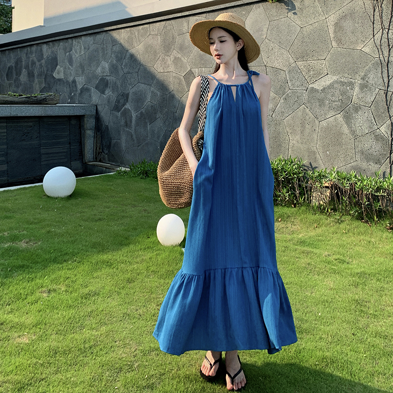 克莱因蓝吊带连衣裙女夏度假长裙