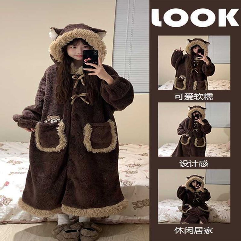 小熊猫冬季可爱毛茸茸连帽珊瑚绒睡衣女睡袍保暖加绒加厚中长款