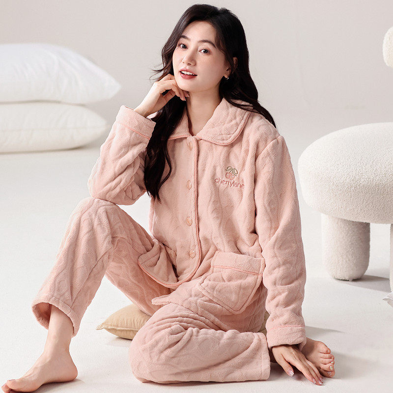 睡衣女秋冬季加厚加绒法兰绒保暖珊瑚绒开衫宽松大码家居服两件套