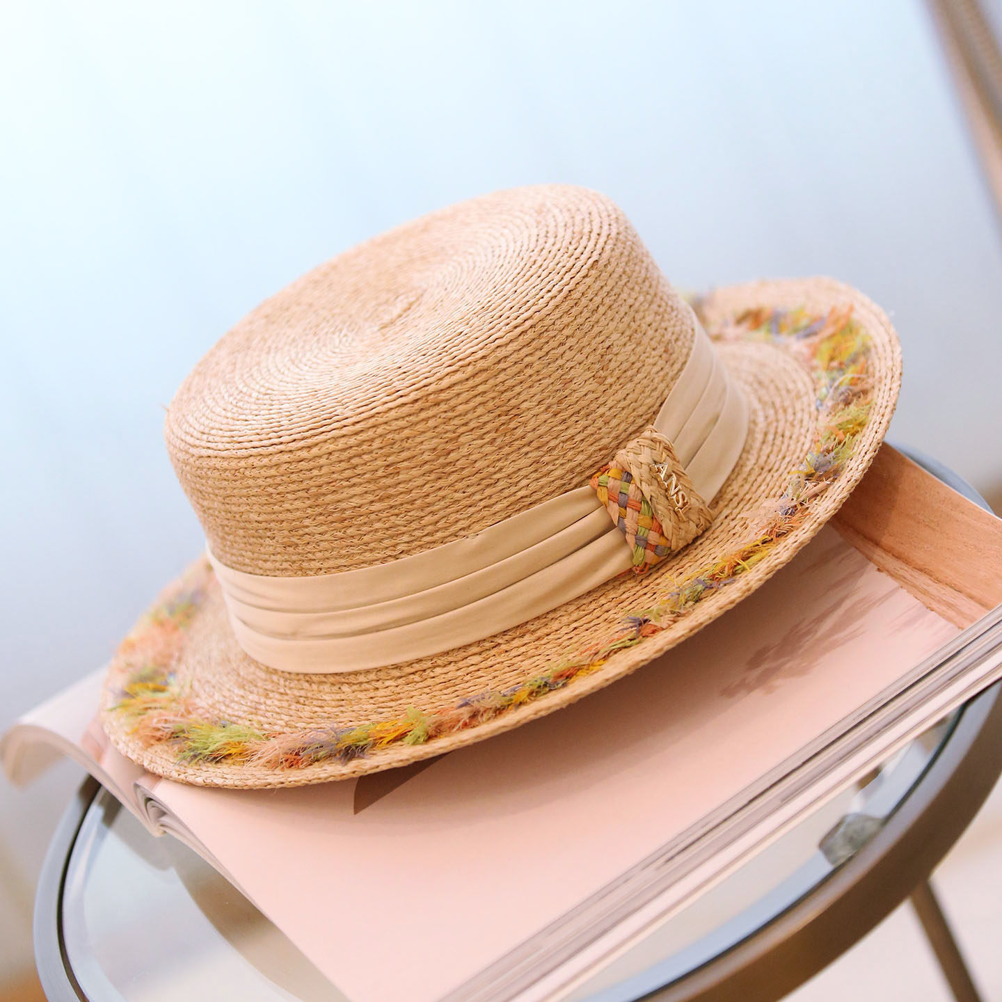 浪漫毛边彩色编织帽夏季女士拉菲草编织平顶礼帽海边度假风遮阳帽