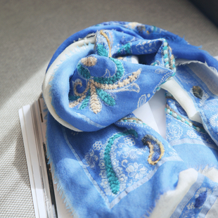 每色一条大披肩唯美出游纯手工刺绣保暖装饰围巾披肩克什米尔进口