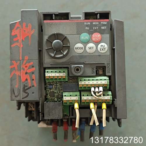 便宜一个变频器 FR-D740-2.2K-CHT 实物