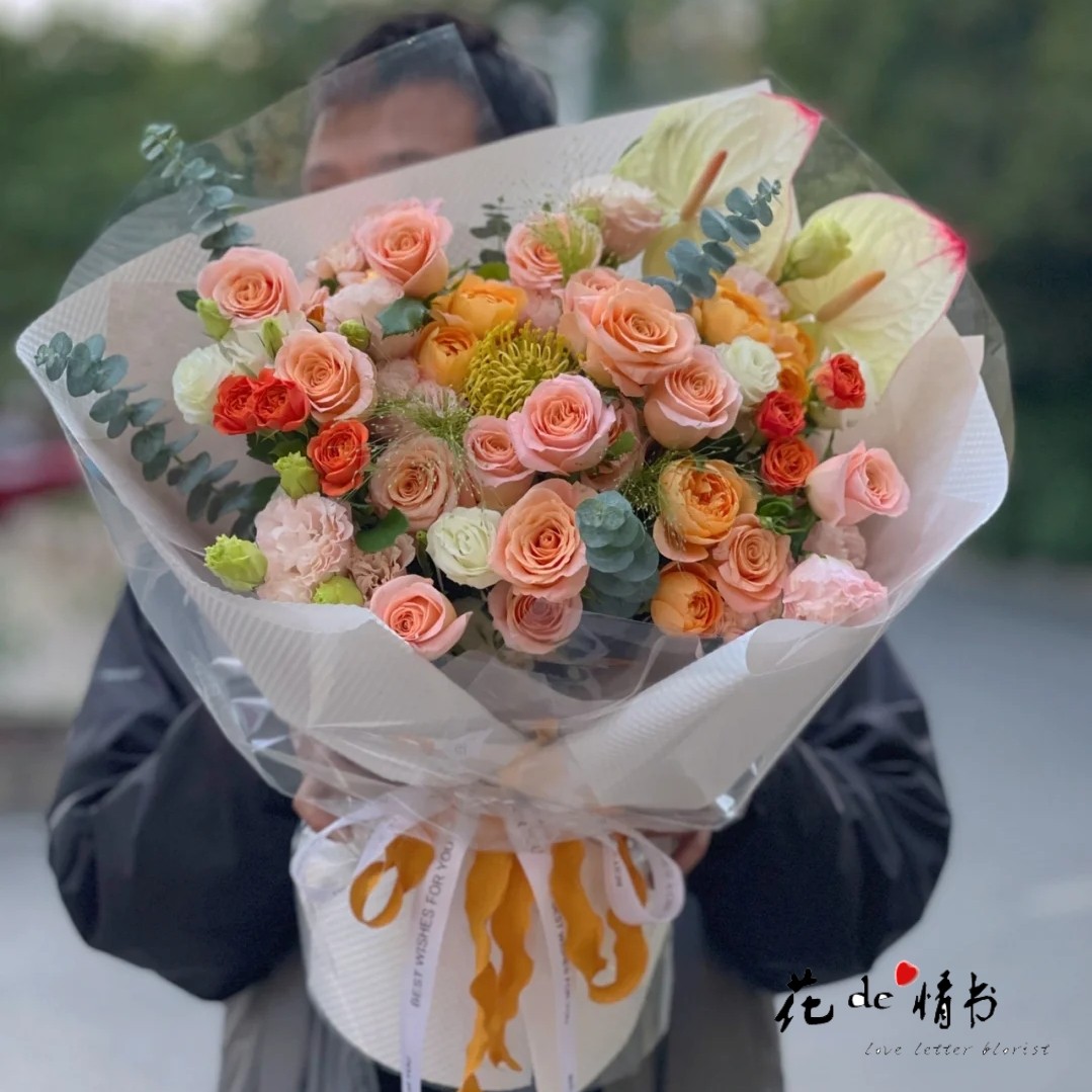 长春鲜花速递同城送花微光玫瑰进口混搭高端花束生日祝福花束