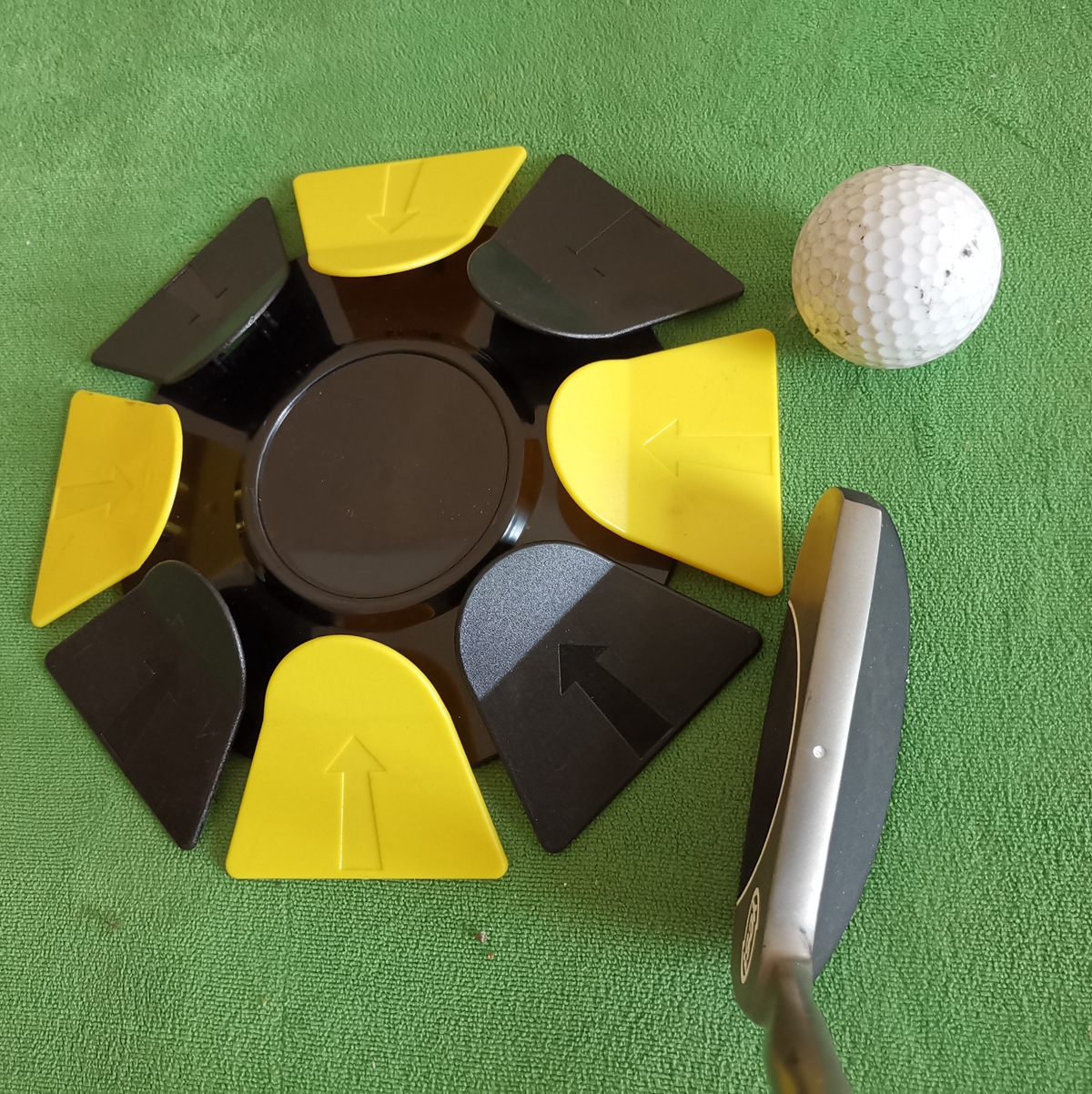 2024全新 高尔夫推杆果岭练习器 推球质量测试器 果岭球洞练习盘