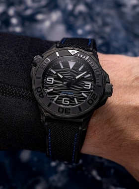 代购UNDONE X MANTA TRUST 联名款夜光海洋系列潜水手表自动机械