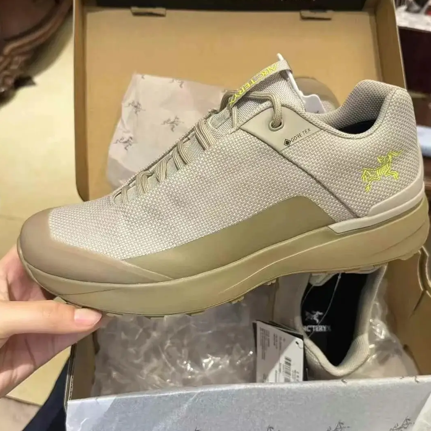 代购ARCTERYX始祖鸟KOPEC MID GTX 男士防水低帮徒步户外登山鞋