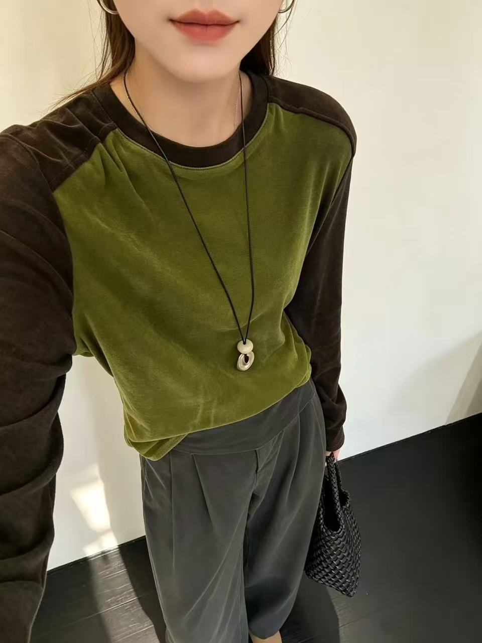 2026秋季新款韩范圆领宽松显瘦百搭插肩袖丝绒打底衫T恤衫女9127