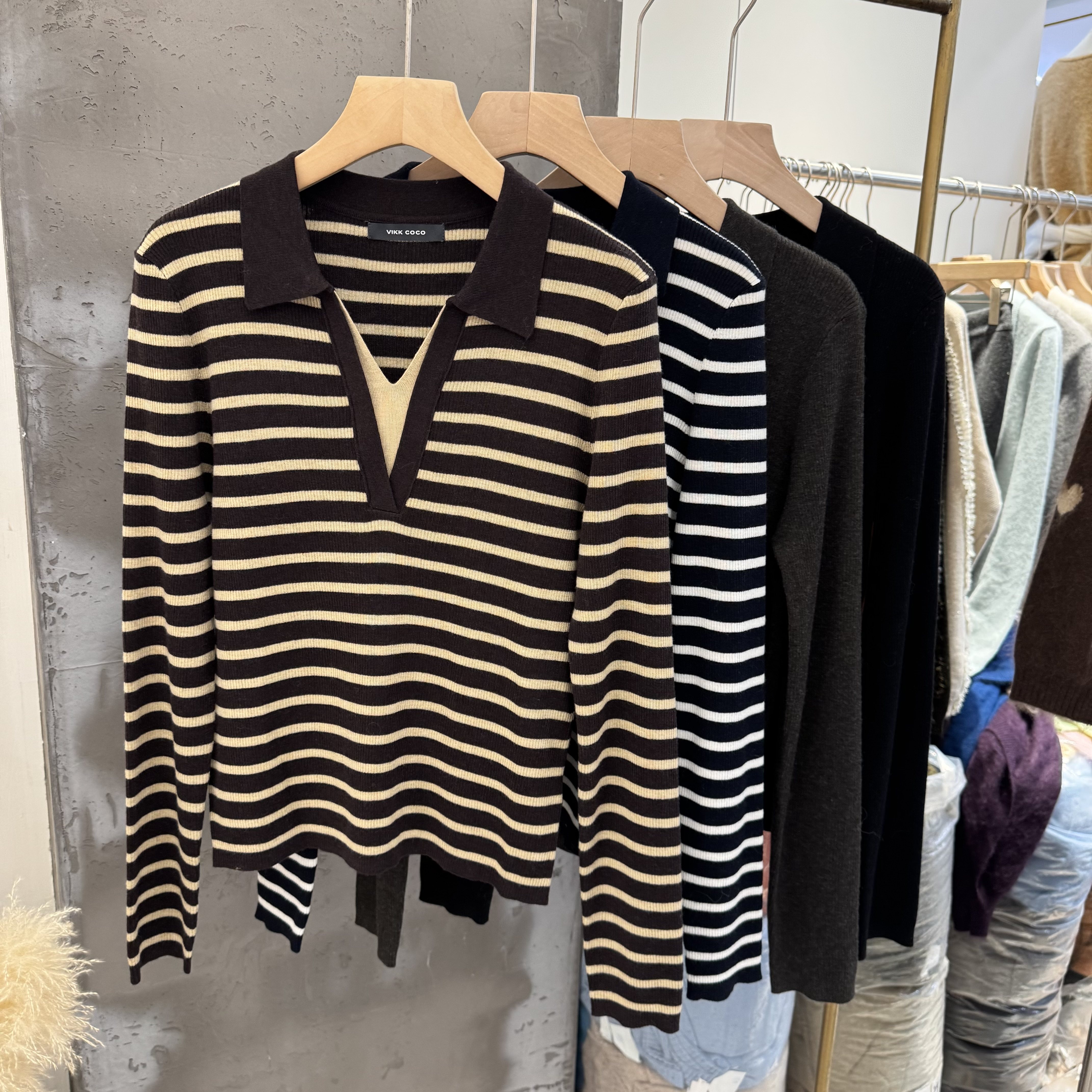 显瘦韩系Polo领假两件羊毛衫2026秋新品 撞色拼接条纹针织衫女潮