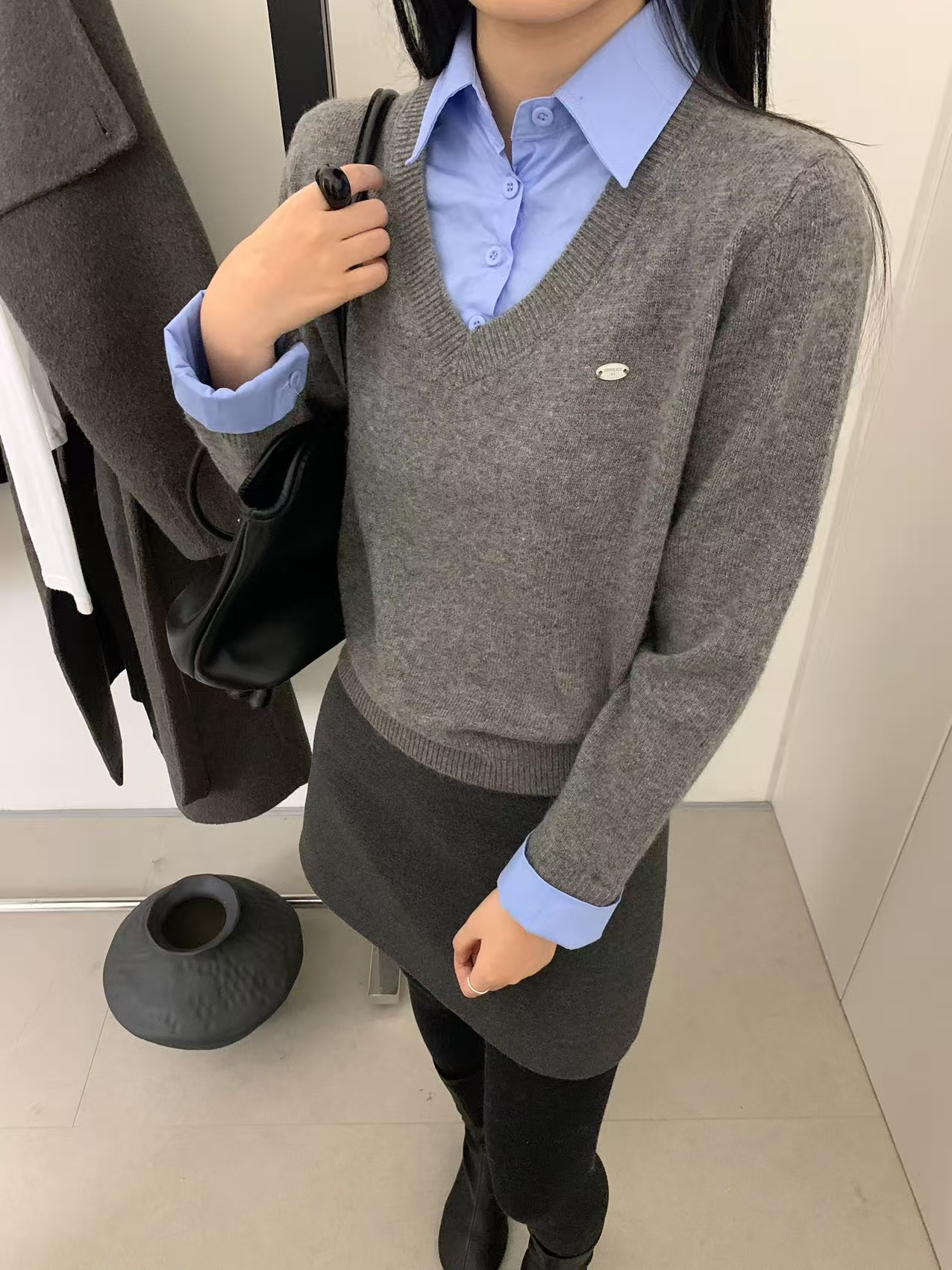 2025年冬季新款韩版时尚拼接衬衫领假两件设计长袖针织羊毛衫女装