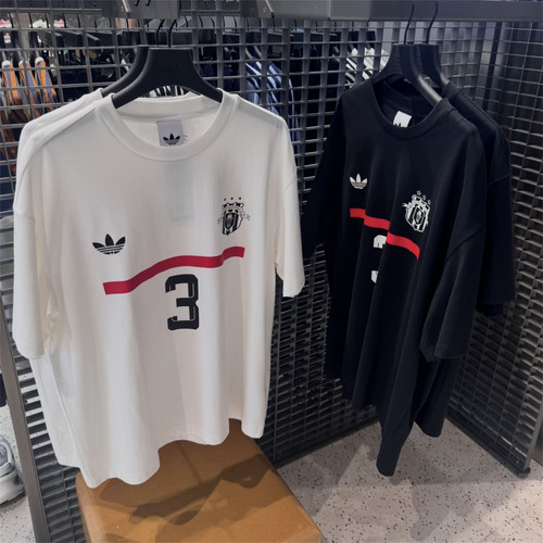 Adidas三叶草 男子运动休闲潮流篮球贾巴尔GFX宽松短袖T恤 JZ1146