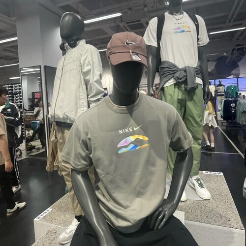 Nike耐克 夏季男子运动休闲潮流彩虹印花纯棉宽松短袖T恤 HJ3958