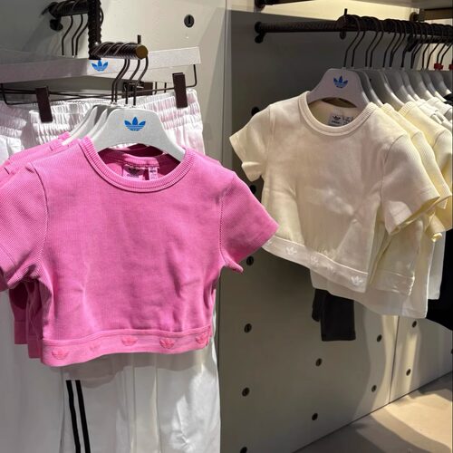 三叶草 女子运动潮流辣妹针织短款短袖T恤 JJ3093 JD0040 JD0041