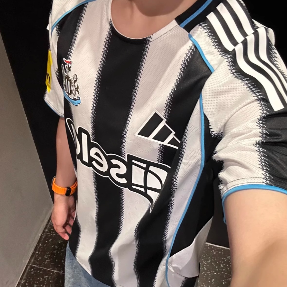 Adidas阿迪达斯 纽卡斯尔联队主场球员版足球球衣短袖T恤 JI7391