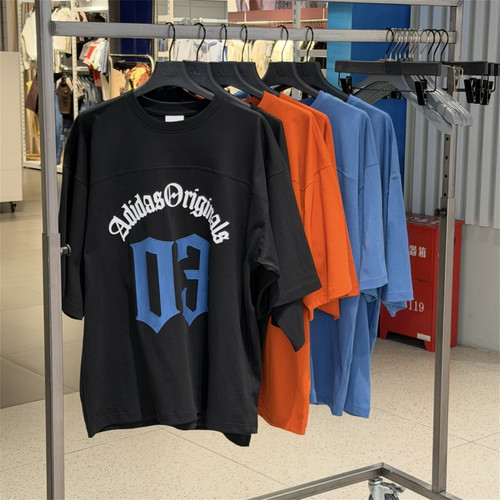 Adidas三叶草 男子运动休闲潮流03印花宽松短袖T恤 KT3039 KR0407
