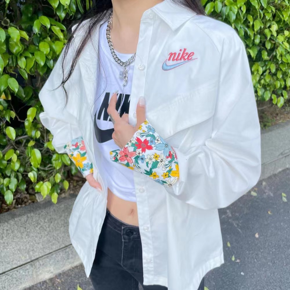 Nike耐克 春秋女子运动休闲潮流花卉碎花长袖衬衫夹克外套 DV3202