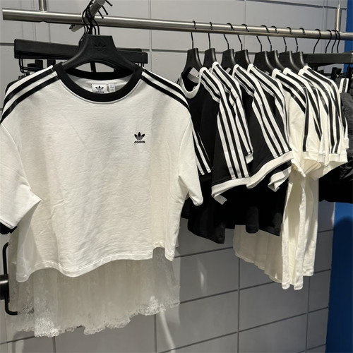 Adidas三叶草 女子运动休闲潮流经典短款短袖T恤 JC8149 JC8150