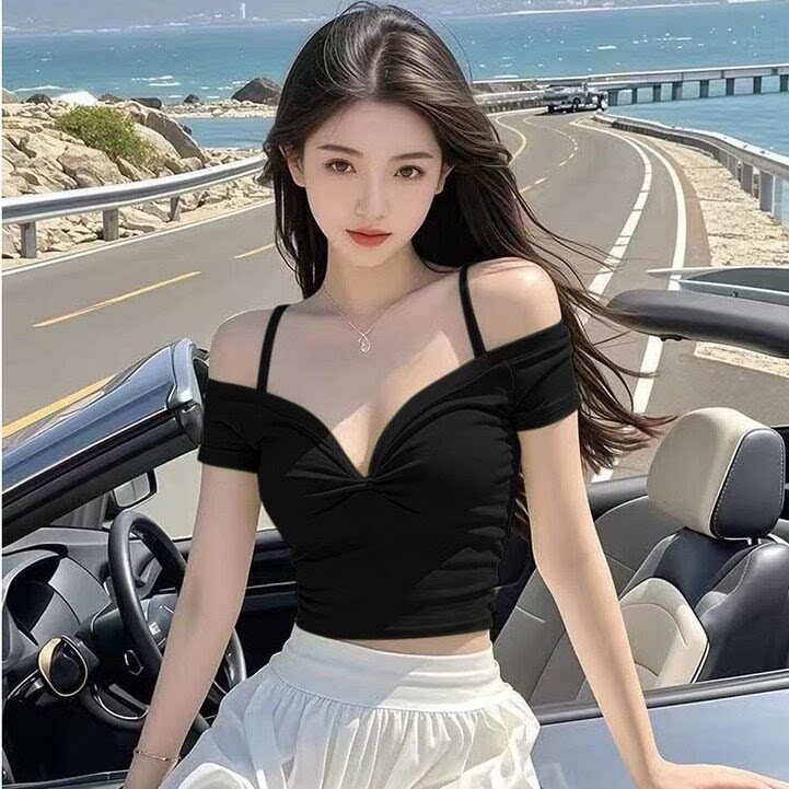 辣妹短袖t恤女2026新款夏季爆款性感独特绝美短款吊带一字肩上衣