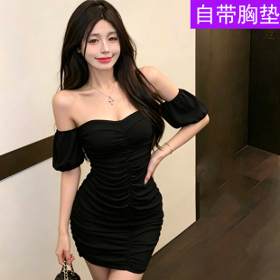 纯欲辣妹小个子一字领泡泡短袖修身设计感小众气质包臀短裙带胸垫