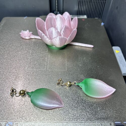 现货八仙cos道具何仙姑cosplay何仙姑同款发冠发饰莲花冠3D打印