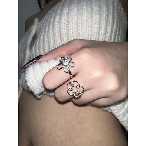 韩系冷淡风花朵造型戒指